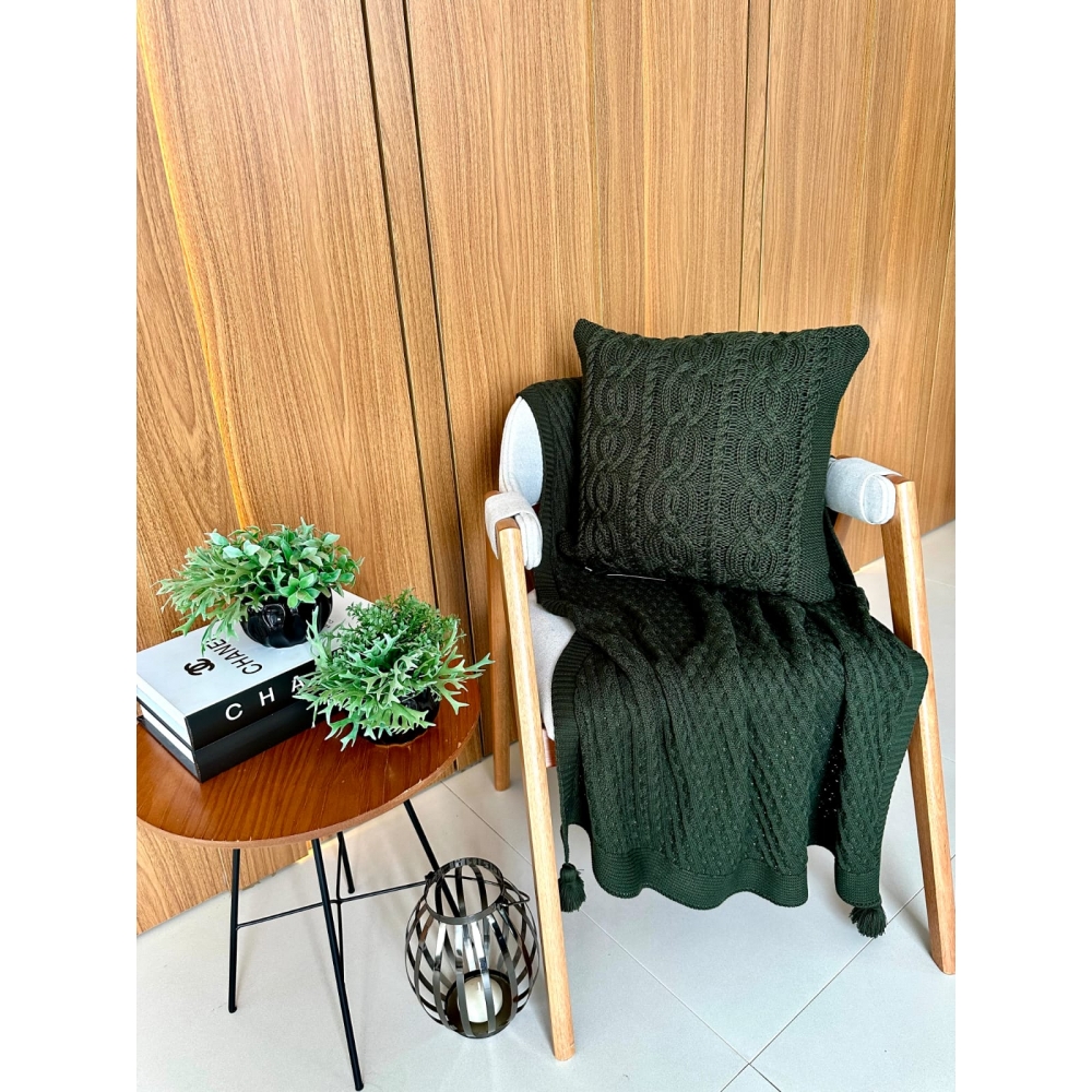 Manta Pompom - Verde Pinho